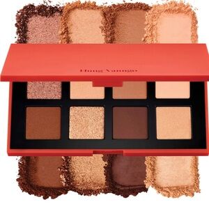 HUNG VANNGO BEAUTY
Color Story Eyeshadow Palette